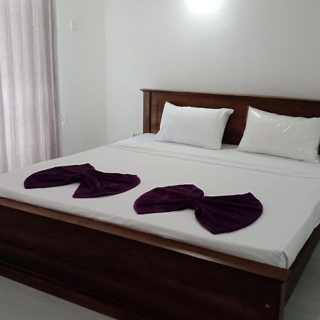 Para Inn Residence Dehiwala-Mount Lavinia Luaran gambar