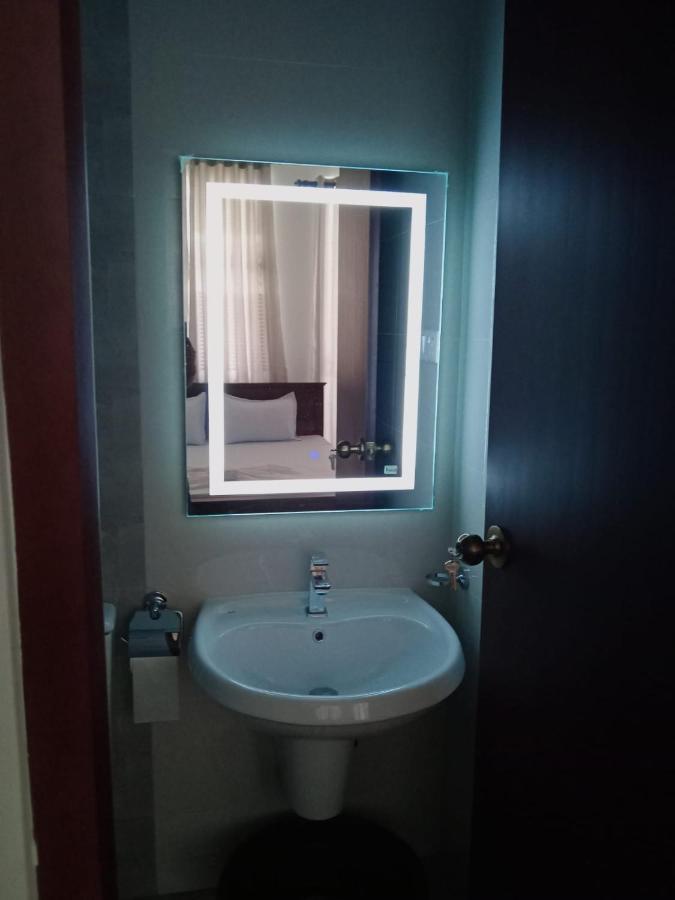 Para Inn Residence Dehiwala-Mount Lavinia Luaran gambar