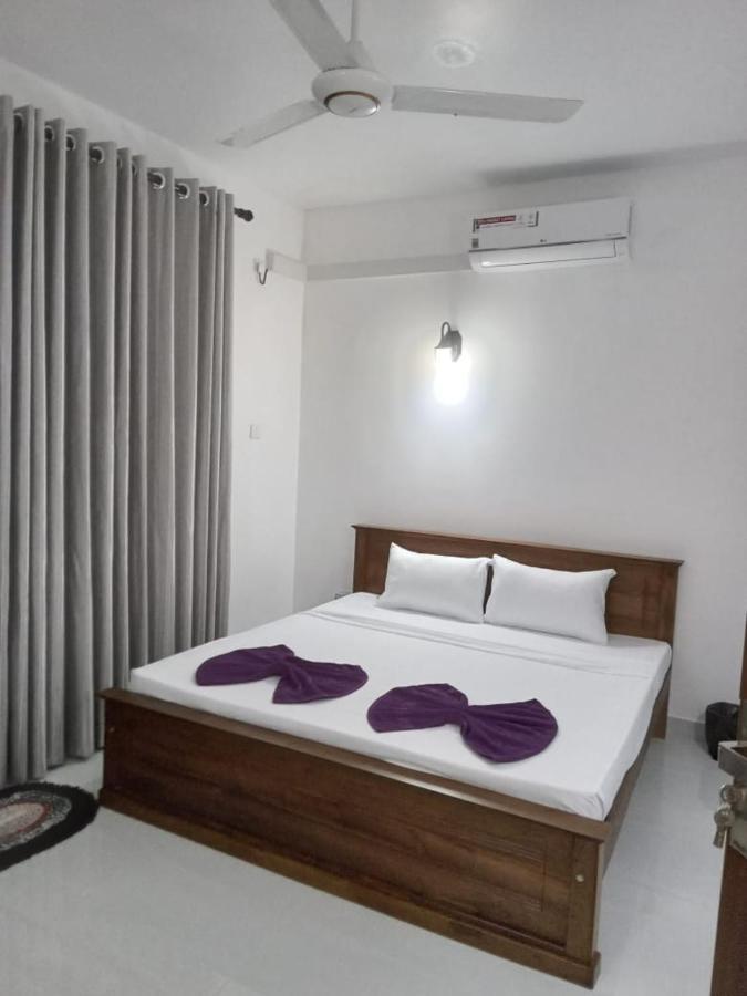 Para Inn Residence Dehiwala-Mount Lavinia Luaran gambar